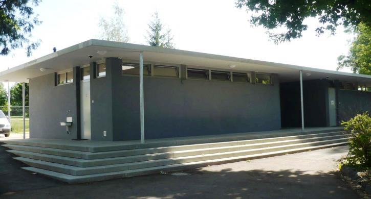 Campingplatz Aichelberg mit modernen Sanitärgebäude